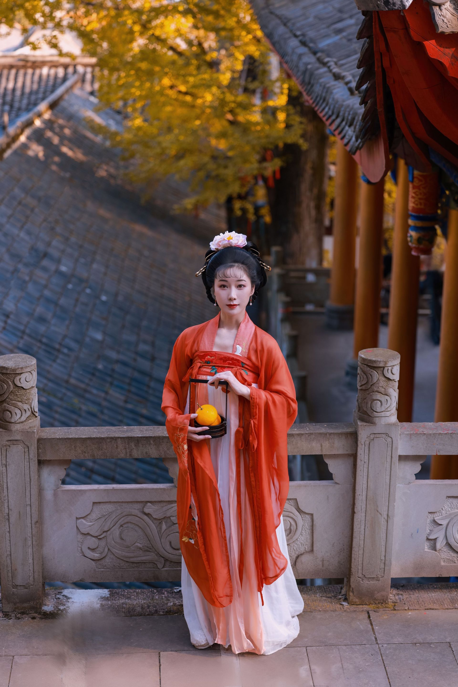 银杏 漂亮 优美 意境 艺术 中国风 古装 银杏树 美人写真